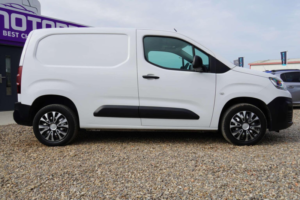 2022 Citroen Berlingo 1.5 Bluehdi 1000 Enterprise Edition M Swb Euro 6 (s/s) 5dr in White — image 6