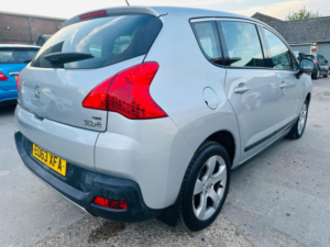 2013 Peugeot 3008 1.6 E-Hdi Active Egc Euro 5 (s/s) 5dr in Silver — image 4