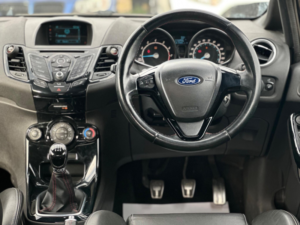 2015 Ford Fiesta 1.0t Ecoboost Zetec S Euro 6 (s/s) 3dr in Black — image 2