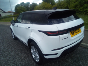 2020 Land Rover Range Rover Evoque 2.0 D165 Mhev R-Dynamic S Auto 4WD in White — image 6