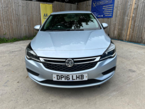 2016 Vauxhall Astra 1.0i Turbo Ecoflex Design Euro 6 (s/s) 5dr in Silver — image 2