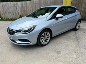 2016 Vauxhall Astra 1.0i Turbo Ecoflex Design Euro 6 (s/s) 5dr in Silver — image 3