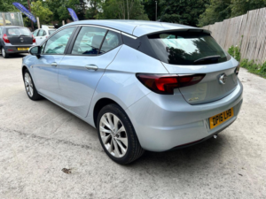 2016 Vauxhall Astra 1.0i Turbo Ecoflex Design Euro 6 (s/s) 5dr in Silver — image 4