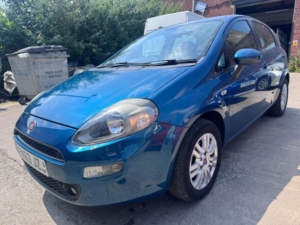 2013 Fiat Punto 1.4 Easy Dualogic Euro 5 (s/s) 5dr in Blue — image 2