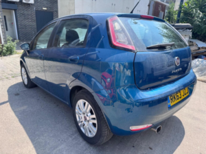2013 Fiat Punto 1.4 Easy Dualogic Euro 5 (s/s) 5dr in Blue — image 3