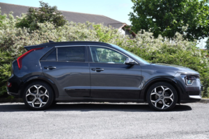 2023 Kia Niro 1.6h Gdi 3 SUV 5dr Petrol Hybrid Dct Euro 6 (s/s) (139 Bhp) in Grey — image 2