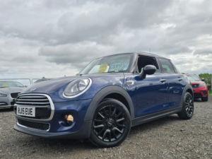 2015 MINI Hatch 1.5 Cooper Hatchback 5dr Petrol Manual Euro 6 (s/s) (136 Ps) in Blue — image 2