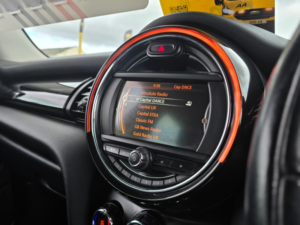 2015 MINI Hatch 1.5 Cooper Hatchback 5dr Petrol Manual Euro 6 (s/s) (136 Ps) in Blue — image 4