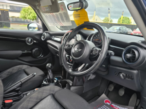 2015 MINI Hatch 1.5 Cooper Hatchback 5dr Petrol Manual Euro 6 (s/s) (136 Ps) in Blue — image 5