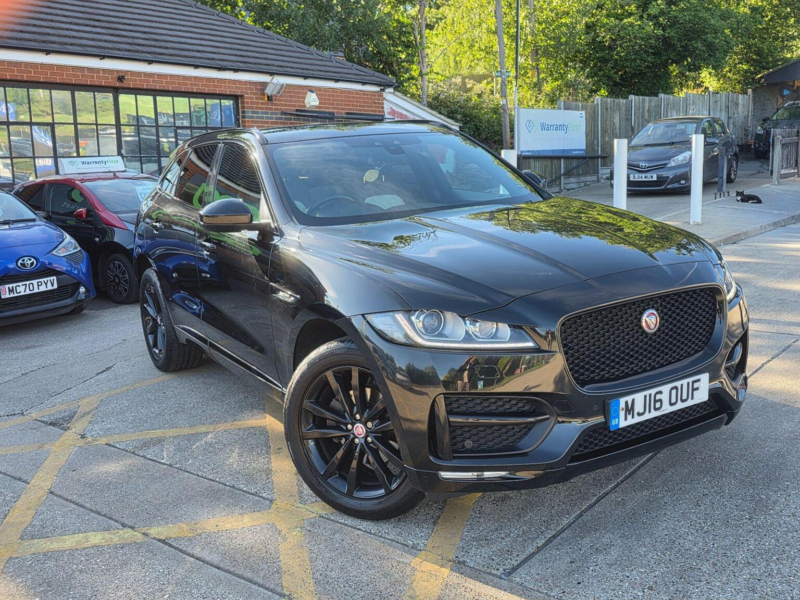 2016 Jaguar F-Pace 2.0 D180 R-Sport Auto AWD Euro 6 (s/s) 5dr in Black — image 1
