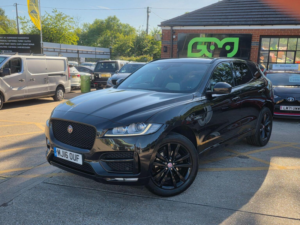 2016 Jaguar F-Pace 2.0 D180 R-Sport Auto AWD Euro 6 (s/s) 5dr in Black — image 2