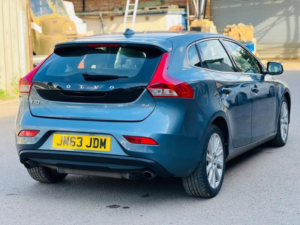 2013 Volvo V40 1.6 T4 Se Lux Nav Euro 5 (s/s) 5dr in Blue — image 6