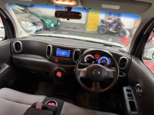 2009 Nissan Cube Rider Automatic 1.4 Petrol in White — image 3