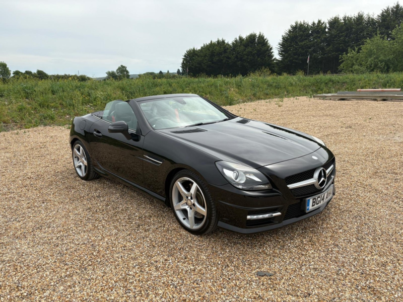 2014 Mercedes-Benz Slk 2.1 Slk250 Cdi Amg Sport in Black — image 1