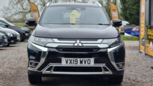 2019 Mitsubishi Outlander 2.4h Twinmotor 13.8kwh 5hs CVT 4WD Euro 6 (s/s) 5dr in Black — image 5