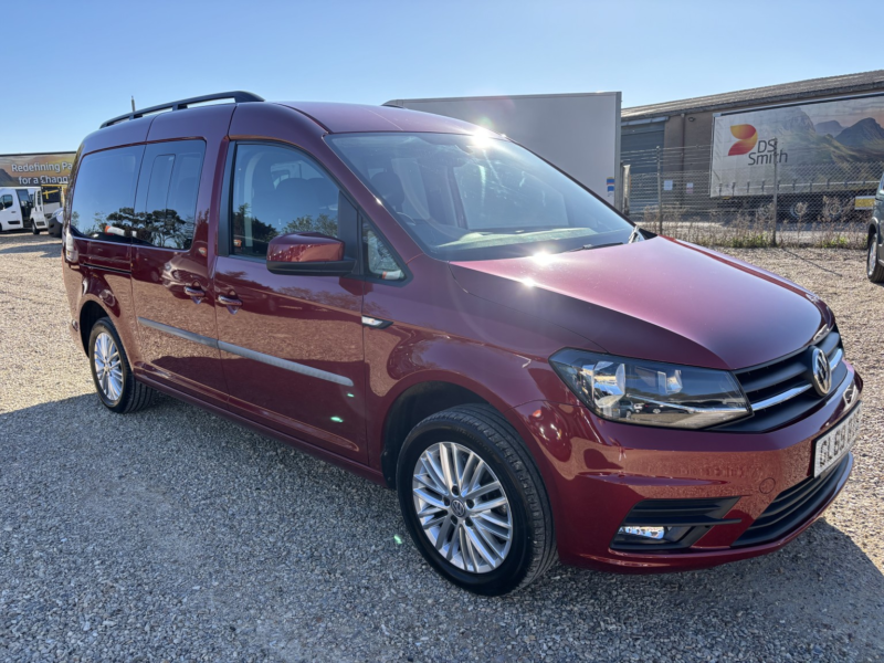 2019 Volkswagen Caddy Maxi Life Wav Wheelchair Accessible Vehicle 2.0 Tdi in Red — image 1