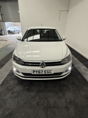 2018 Volkswagen Polo 1.0 Tsi Se in White — image 2
