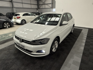 2018 Volkswagen Polo 1.0 Tsi Se in White — image 3