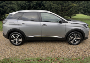 2022 Peugeot 3008 1.5 Bluehdi Allure Premium in Grey — image 3