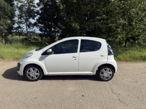 2012 Citroen C1 1.0 I Vtr in White — image 2