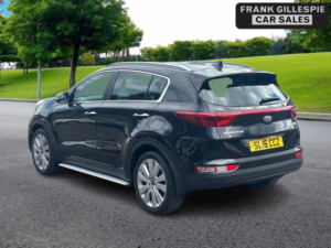 2016 Kia Sportage 1.7 Crdi 3 Euro 6 (s/s) 5dr in Black — image 3