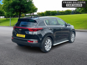 2016 Kia Sportage 1.7 Crdi 3 Euro 6 (s/s) 5dr in Black — image 4
