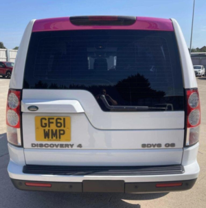 2011 Land Rover Discovery 4 3.0 Sd V6 Gs Auto 4WD Euro 5 5dr in White — image 6