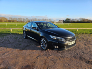2014 Kia Optima 1.7 Crdi Ecodynamics 2 Euro 5 (s/s) 4dr in Black — image 4
