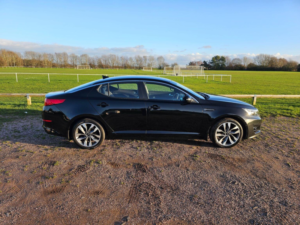 2014 Kia Optima 1.7 Crdi Ecodynamics 2 Euro 5 (s/s) 4dr in Black — image 5