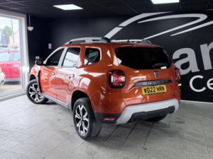2022 Dacia Duster 1.3 Tce Prestige Euro 6 (s/s) 5dr in Orange — image 4