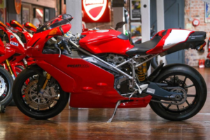 2003 Ducati 999 999r Mk1 Stunning Original Example in Red — image 3