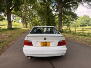 1992 BMW 3 Series Se in White — image 4