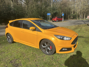 2017 Ford Focus 2.0 Tdci St-3 in Yellow — image 3