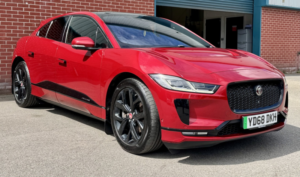 2019 Jaguar I-Pace 400 90kwh Hse in Red — image 3
