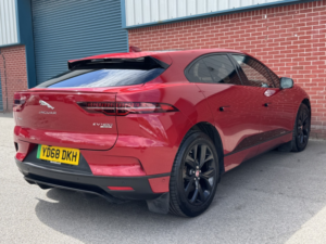 2019 Jaguar I-Pace 400 90kwh Hse in Red — image 5