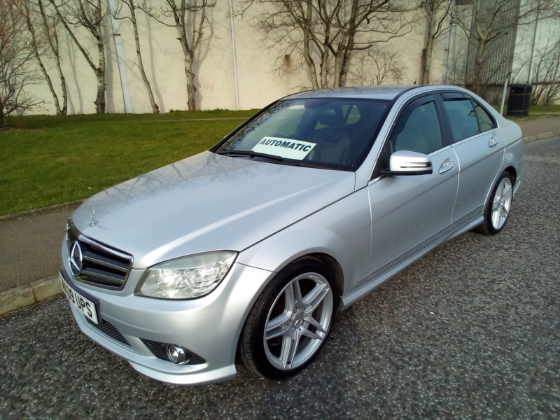 2009 Mercedes-Benz C Class C220 2.1 Cdi Sport Auto in Silver — image 1