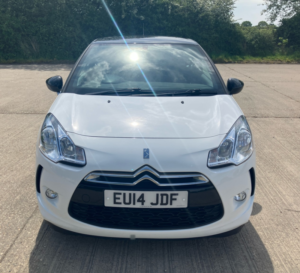 2014 Citroen Ds3 1.2 Vti Dsign Plus in White — image 5