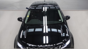 2019 Land Rover Range Rover Evoque S in Black — image 3