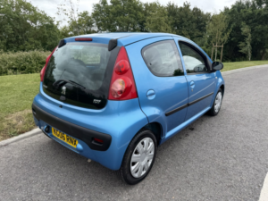 2006 Peugeot 107 1.0 12v Urban in Blue — image 3