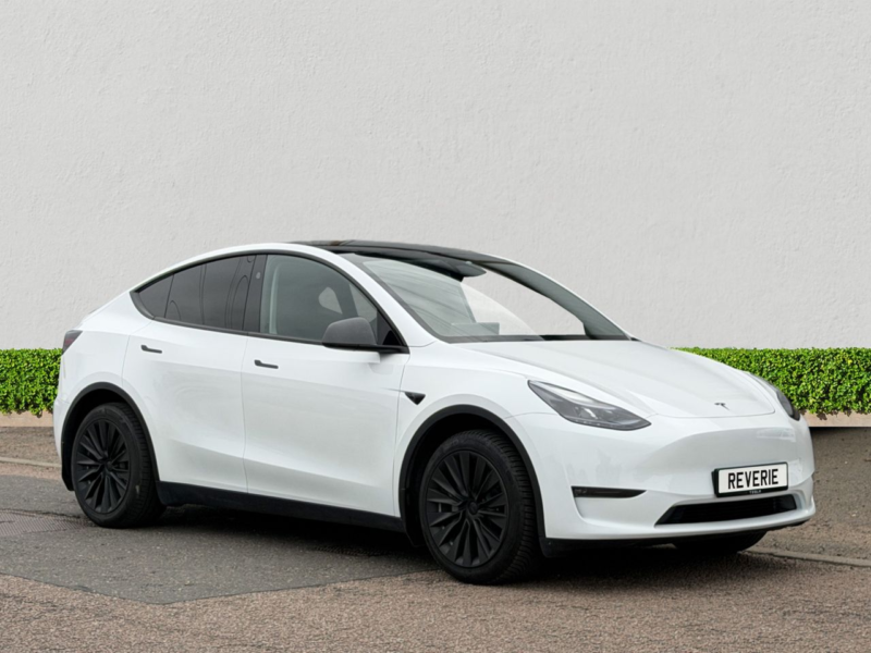 2024 Tesla Model Y (dual Motor) Long Range SUV 5dr Electric Auto 4wde (384 Bhp) in White — image 1