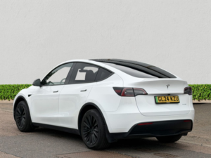 2024 Tesla Model Y (dual Motor) Long Range SUV 5dr Electric Auto 4wde (384 Bhp) in White — image 5