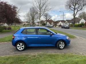 2015 Skoda Fabia 1.2 Tsi Se in Blue — image 3