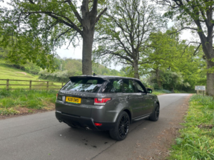 2015 Land Rover Range Rover Sport 3.0 Sd V6 Hse Dynamic SUV 5dr Diesel Auto 4WD Euro 5 (s/s) (306 Ps) in Grey — image 3