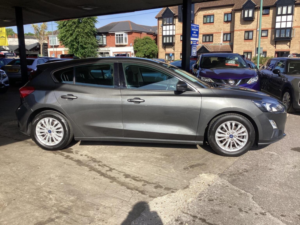 2019 Ford Focus 1.0t Ecoboost Titanium Euro 6 (s/s) 5dr in Grey — image 2