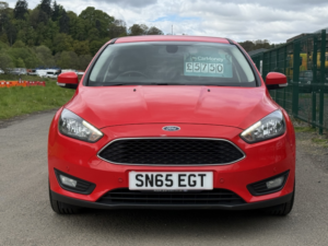 2015 Ford Focus 1.0t Ecoboost Zetec Hatchback 5dr Petrol Manual Euro 6 (s/s) (125 Ps) in Red — image 2