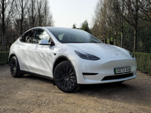 2023 Tesla Model Y Auto Rwd 5dr in White — image 2