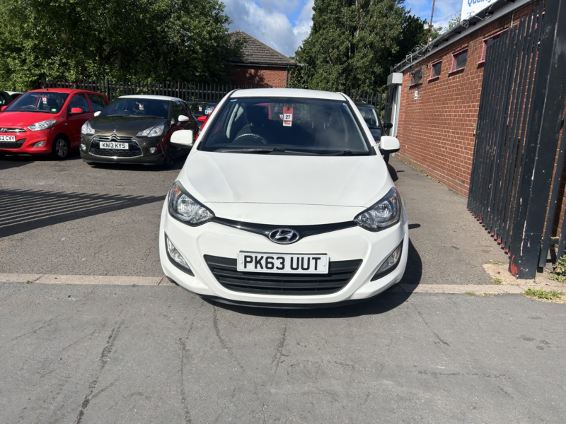 2013 Hyundai I20 1.2 Active in White — image 1