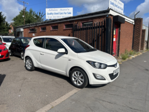 2013 Hyundai I20 1.2 Active in White — image 6