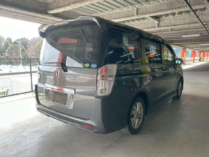 2011 Honda Stepwagon 2.0 Spada S 5dr 8 Seats in Grey — image 2