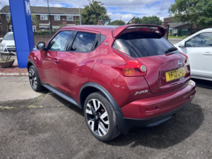 2013 Nissan Juke 1.6 N-Tec in Red — image 4
